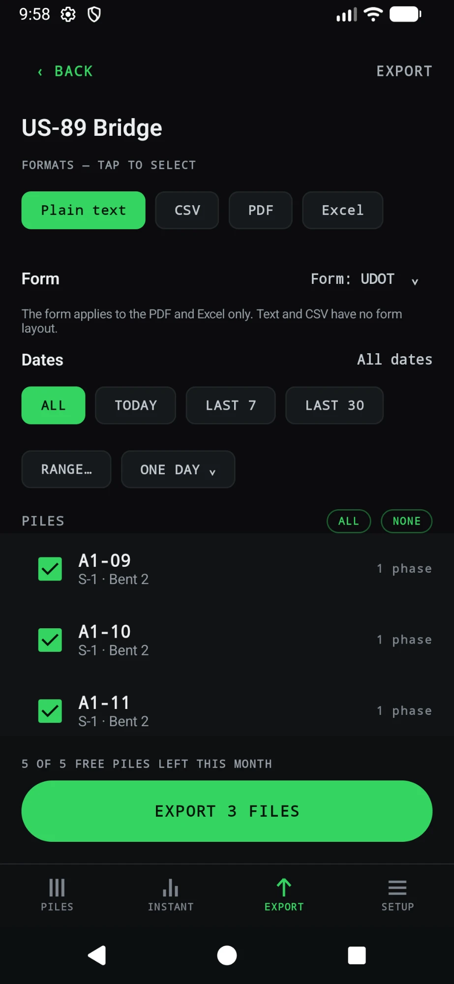 The export screen: four file formats, an agency form picker, date filters, a pile list and the count of free exports left.
